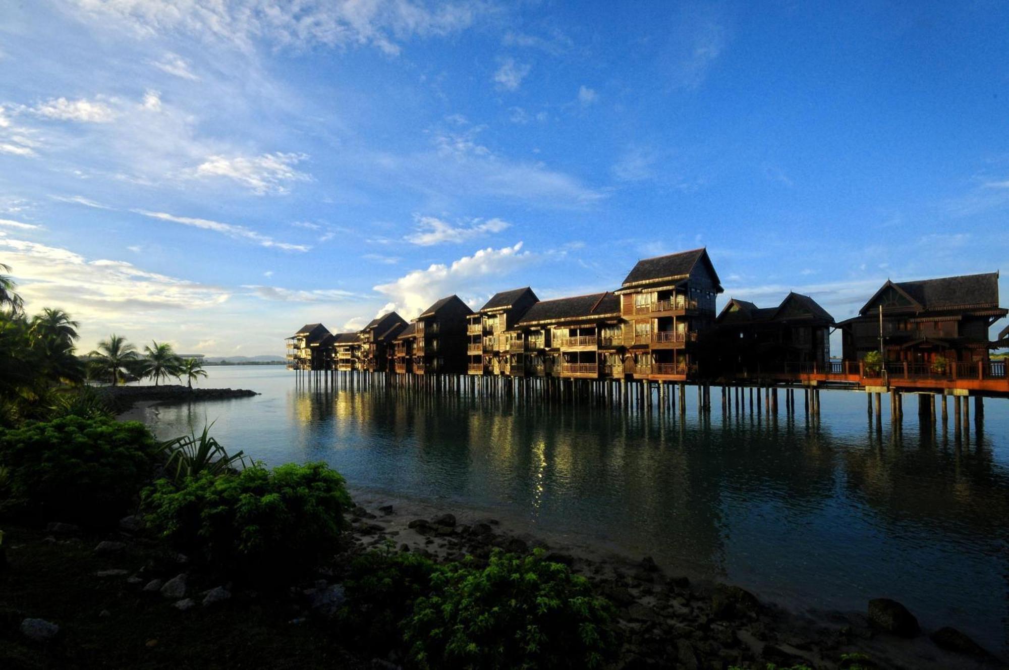 Ombak Villa Langkawi Pantai Cenang  Exterior photo